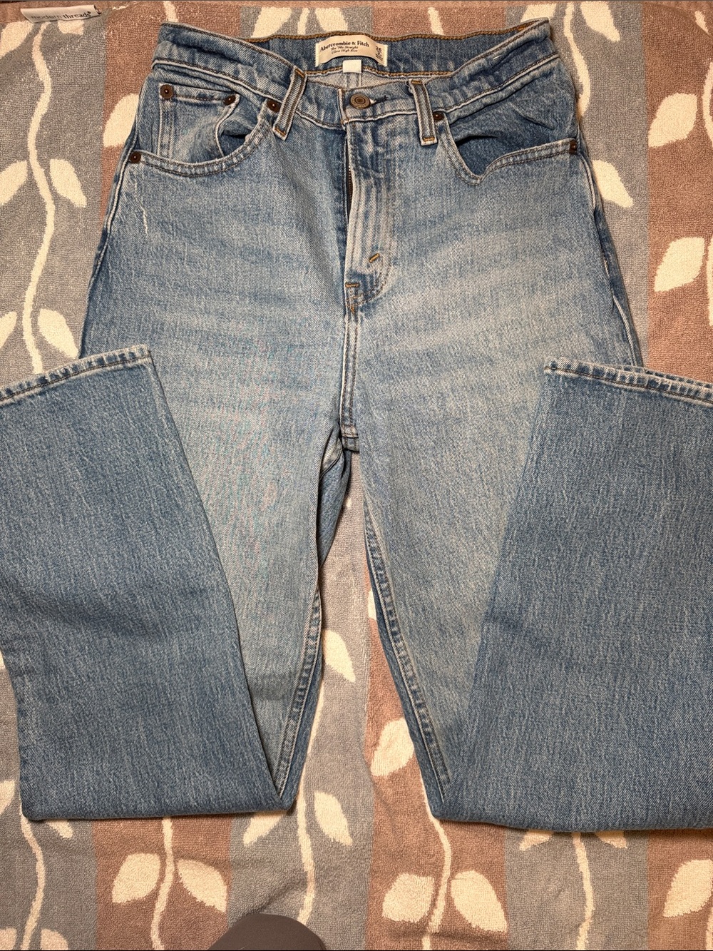 Abercrombie the 90’s straight ultra high rise